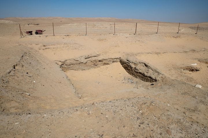 El sitio de depósito de material de momificación en Abusir | Foto: Petr Košárek, Český egyptologický ústav